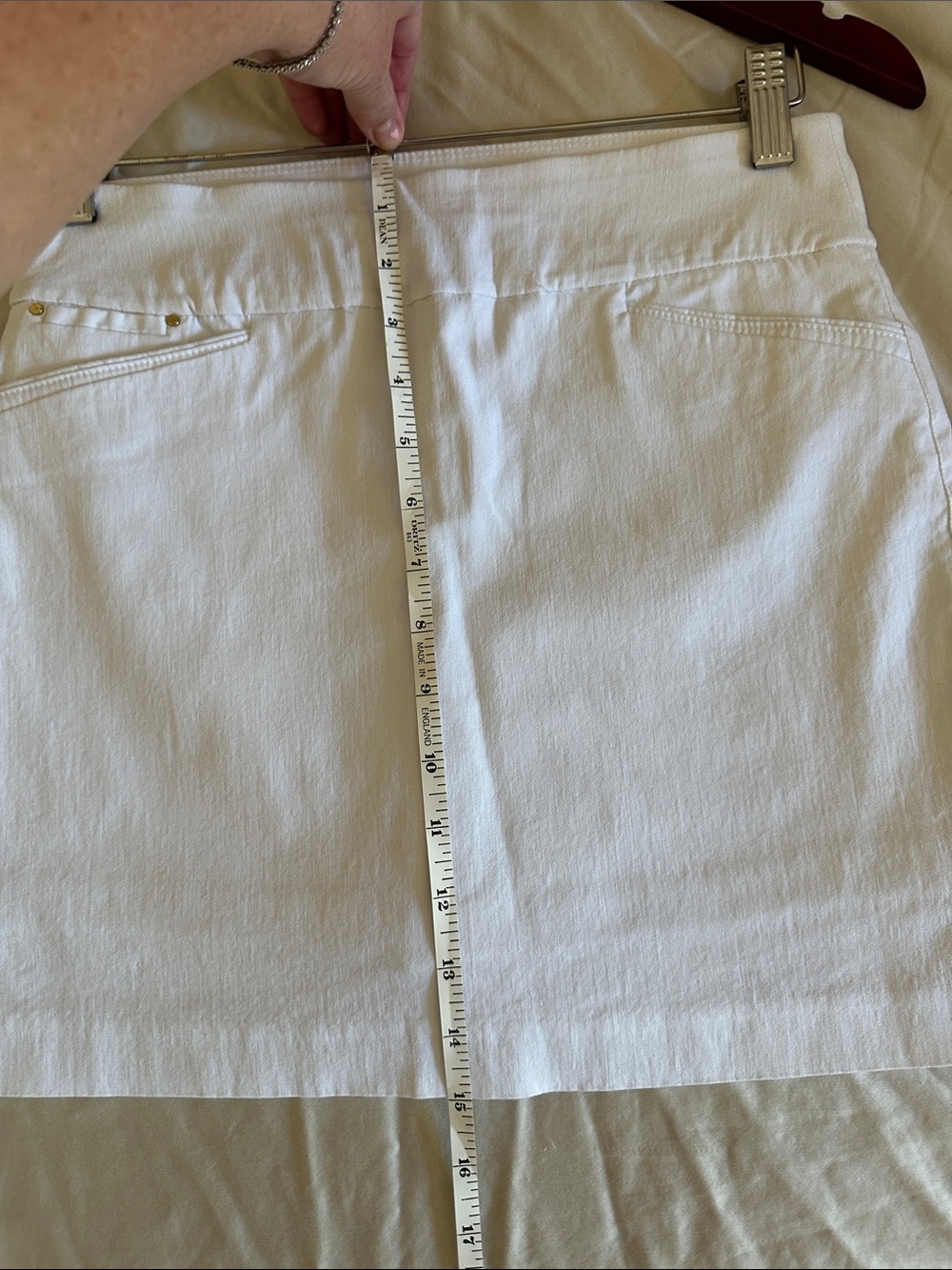 Attyre White Mini Skirt with Front Pocket Detail - Picture 5 of 6
